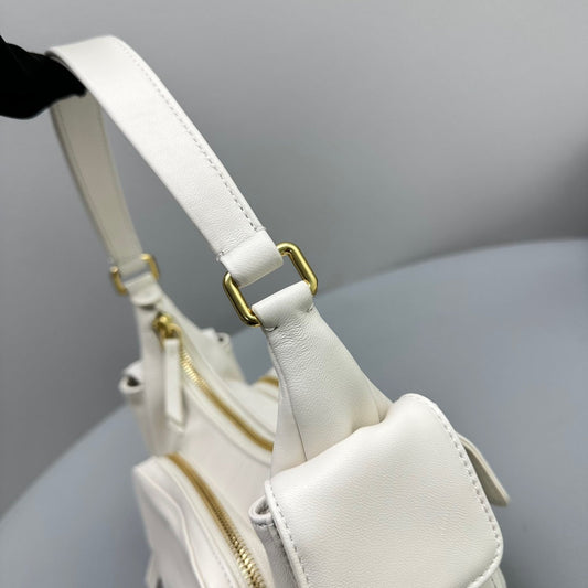 Pronta Entrega – Bolsa Miu Miu Pocket em Couro Napa