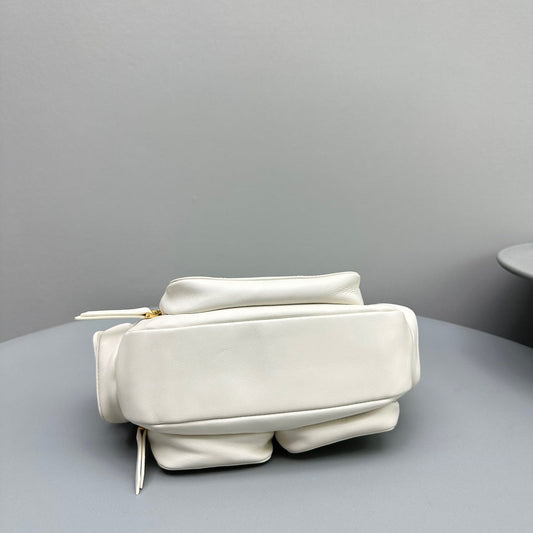 Pronta Entrega – Bolsa Miu Miu Pocket em Couro Napa