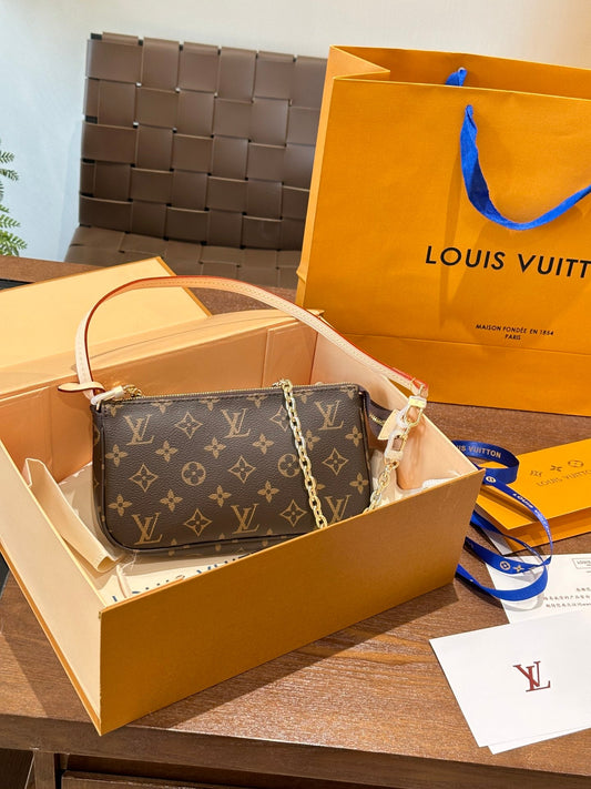 Pronta Entrega – Modelo Pochette LV