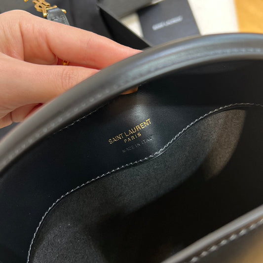 Pronta Entrega – Bolsa Saint Laurent LE 37 Pequena