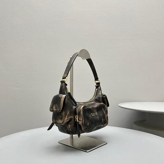 Pronta Entrega – Bolsa Miu Miu Pocket em Couro Napa