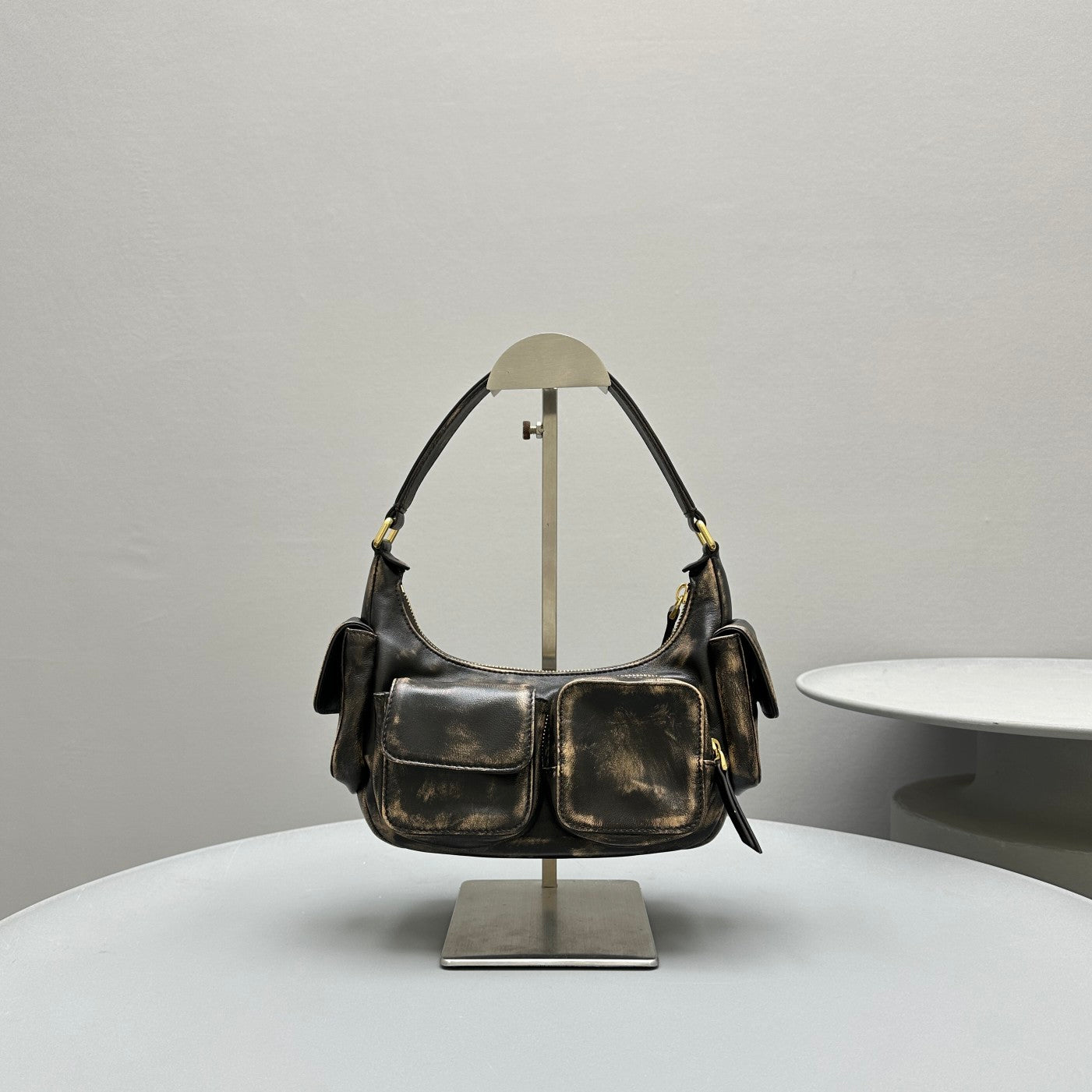 Pronta Entrega – Bolsa Miu Miu Pocket em Couro Napa