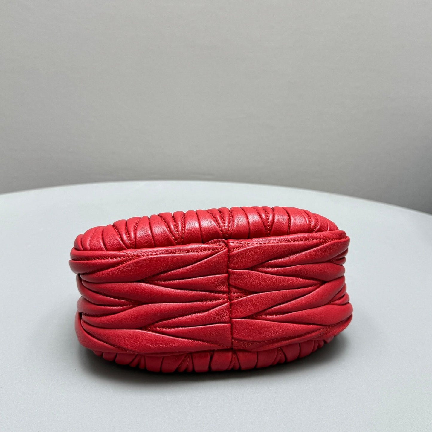 Pronta Entrega – Bolsa Miu Miu Hobo Wander Mini em Napa Matelassê