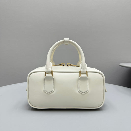 Pronta Entrega – Bolsa Miu Miu Arcadie em Couro
