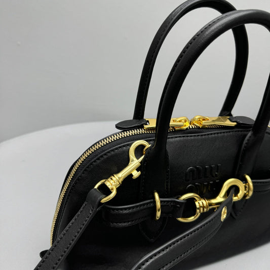 Pronta Entrega – Bolsa Miu Miu de Mão Aventure Pequena em Couro Napa