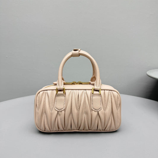 Pronta Entrega – Bolsa Miu Miu Arcadie Mini em Couro Napa Matelassê