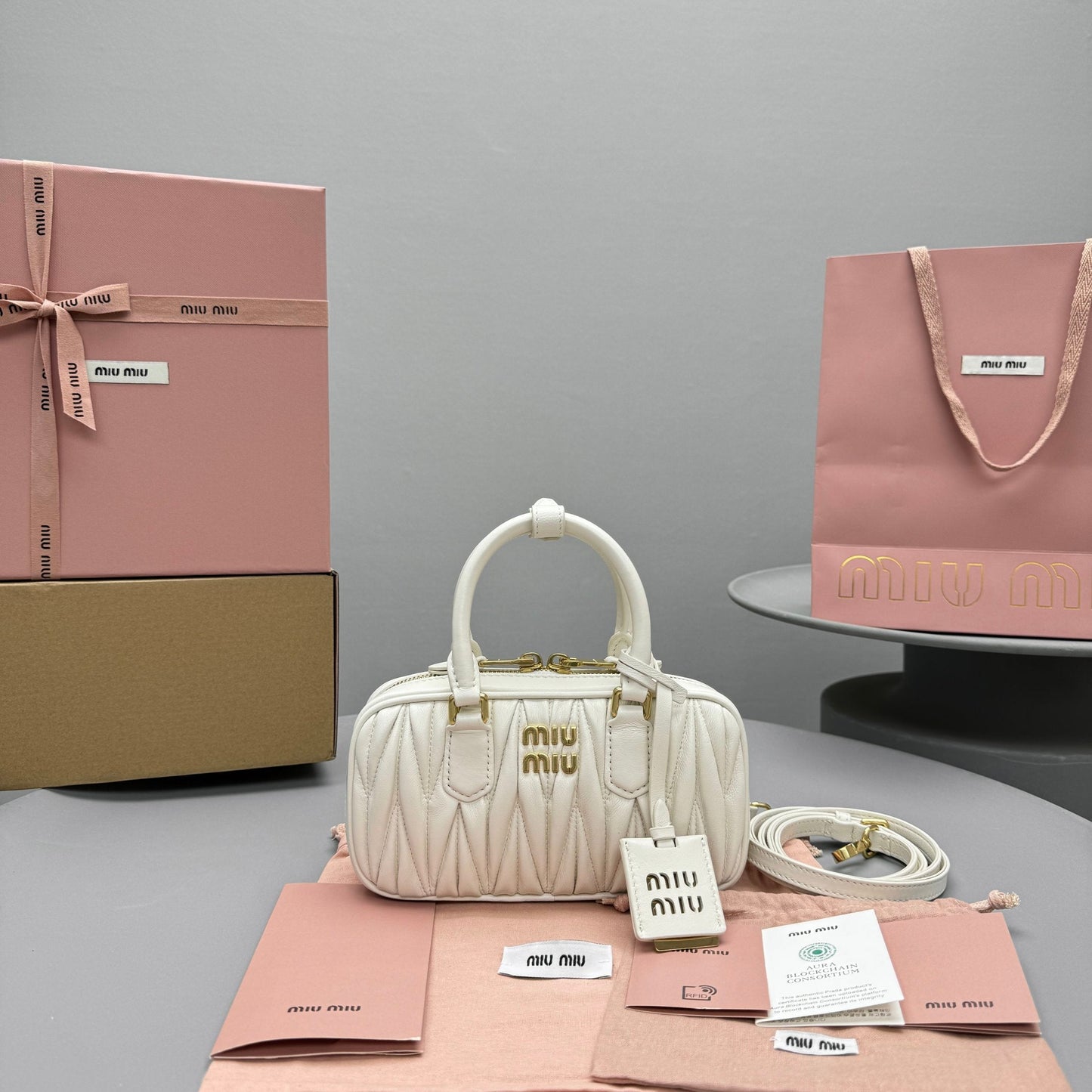 Pronta Entrega – Bolsa Miu Miu Arcadie Mini em Couro Napa Matelassê