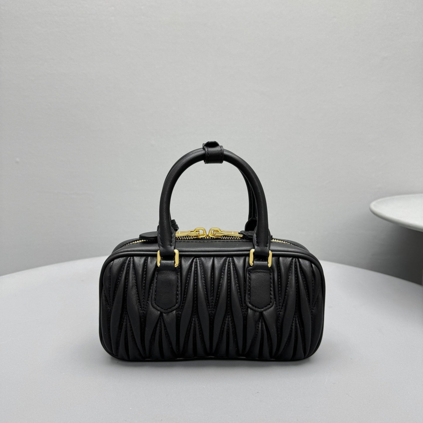 Pronta Entrega – Bolsa Miu Miu Arcadie Mini em Couro Napa Matelassê