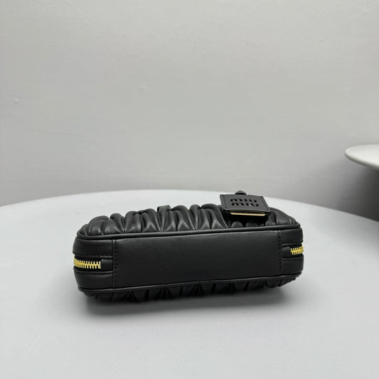 Pronta Entrega – Bolsa Miu Miu Arcadie Mini em Couro Napa Matelassê