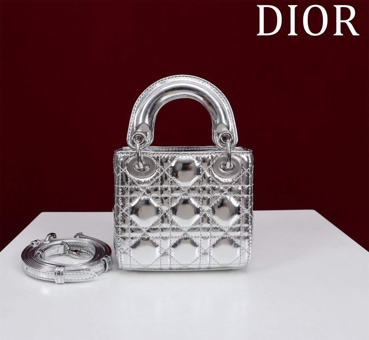 Pronta Entrega – Bolsa Lady Dior Míni Metálico Prata