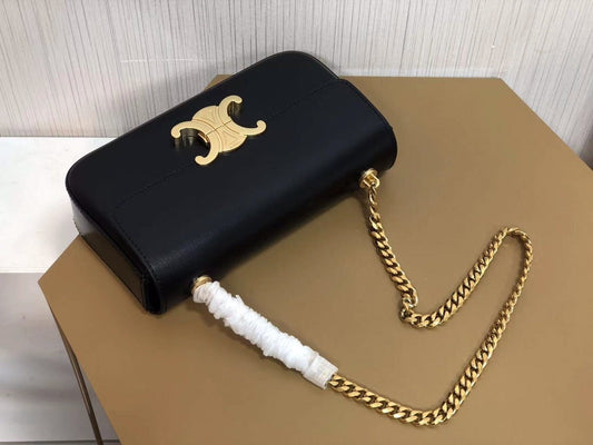 Pronta Entrega – PRONTA-ENTREGA – Bolsa Modelo Celine TRIOMPHE Preta em couro
