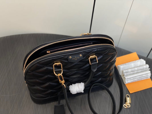 Pronta Entrega – Bolsa Modelo Louis Vuitton Alma PM