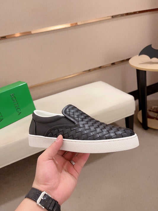 Pronta Entrega – Tênis Modelo Bottega Veneta Slip On