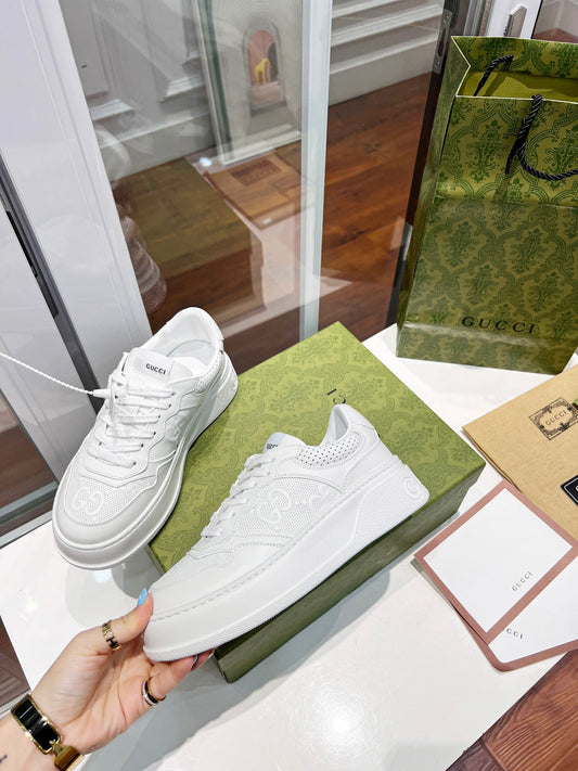 Pronta Entrega – Sneaker Gucci GG em Relevo