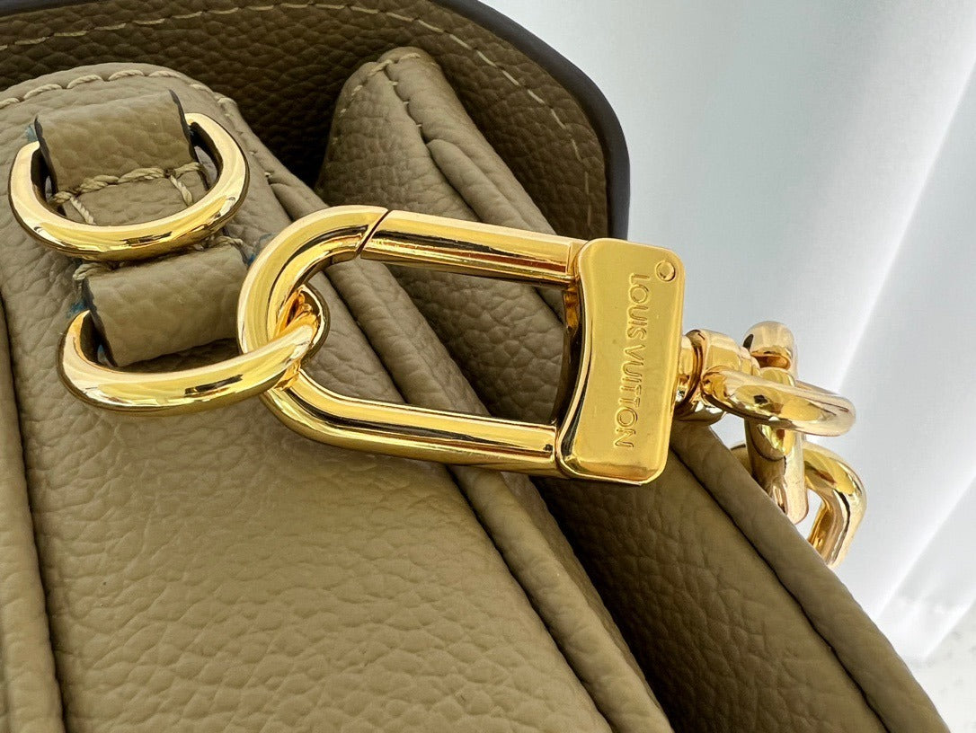 Pronta Entrega – Bolsa Modelo Louis Vuitton Pochette Métis East West