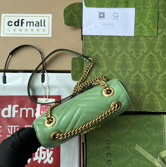 Pronta Entrega – Gucci Bolsa GG Marmont Matelassê Média
