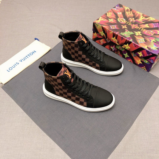 Pronta Entrega – Tênis Modelo LV