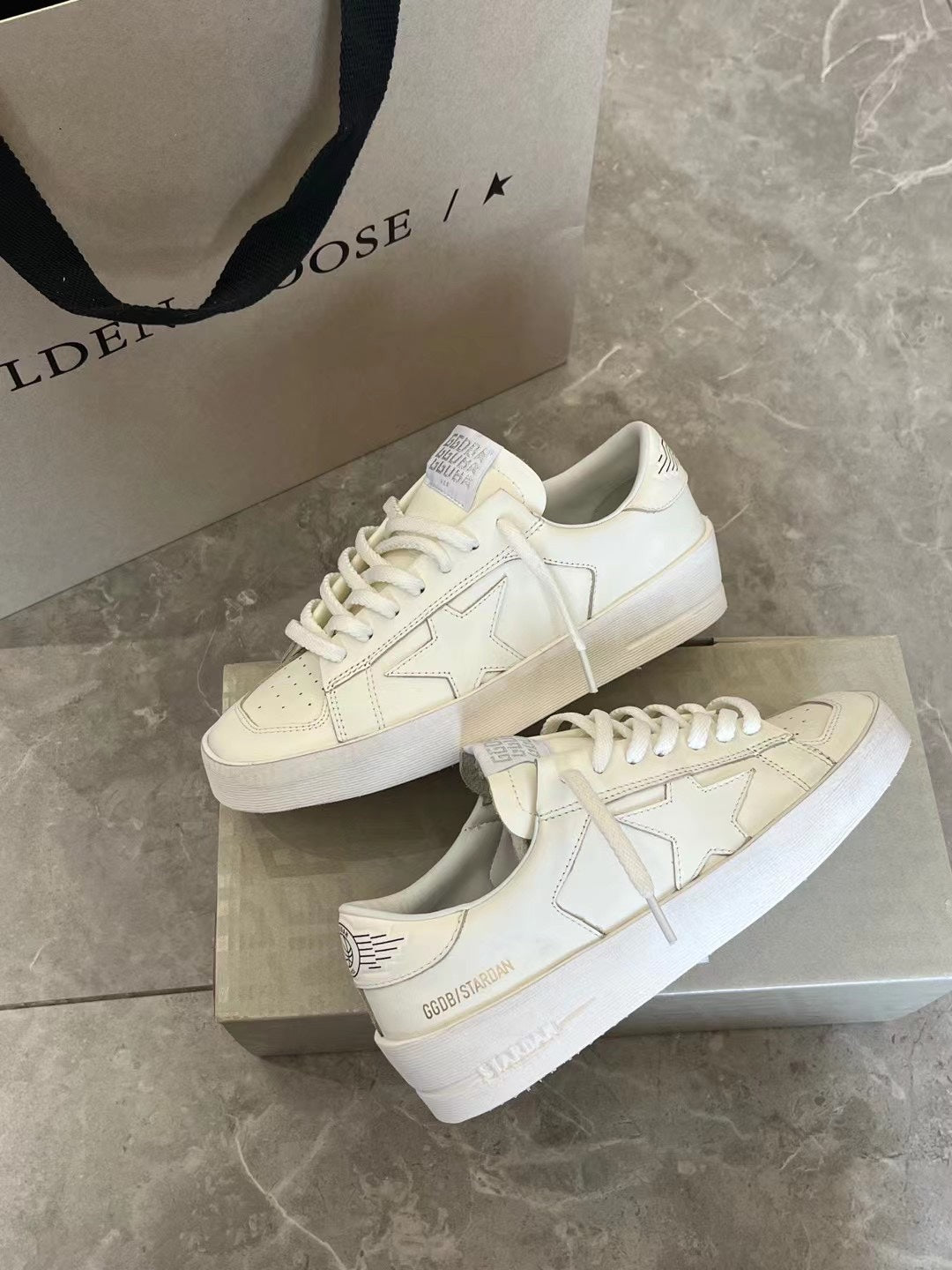 Pronta Entrega – Tênis Modelo Golden Goose Stardan
