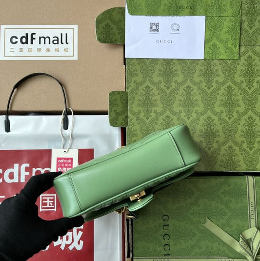 Pronta Entrega – Gucci Bolsa GG Marmont Matelassê Média