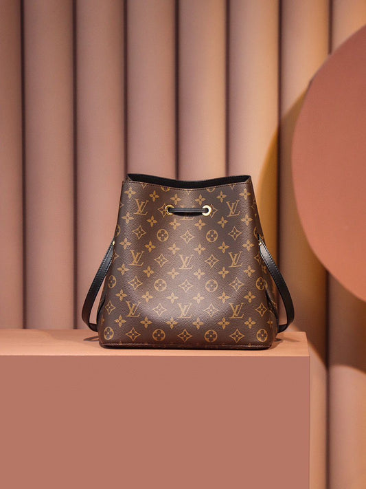 Pronta Entrega – Bolsa Modelo Lоuіѕ Vuіttоn NéoNoé MM