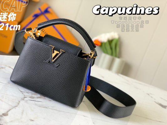 Pronta Entrega – Bolsa Modelo Louis Vuitton Capucines Mini