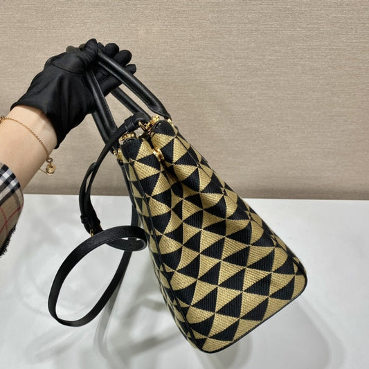 Pronta Entrega – Bolsa Modelo Prada Galleria Grande em Tecido Bordado