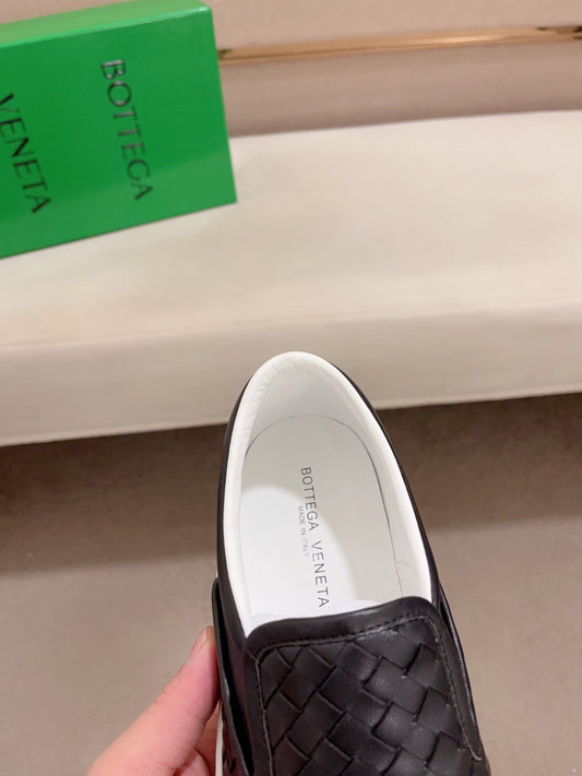 Pronta Entrega – Tênis Modelo Bottega Veneta Slip On