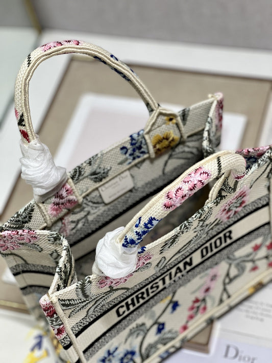 Pronta Entrega – Bolsa Modelo Dior Tote Book Pequena