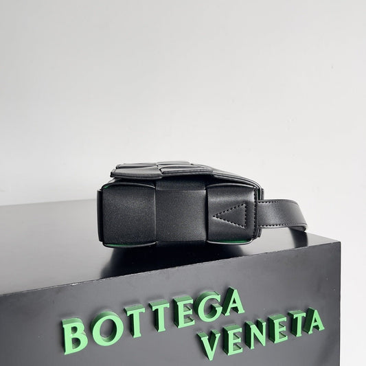 Pronta Entrega – Bolsa Modelo Bottega Cassete Transversal