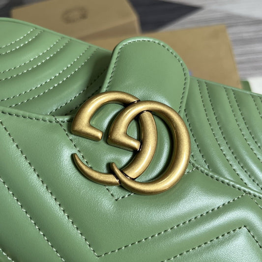 Pronta Entrega – Gucci Bolsa GG Marmont Matelassê Média
