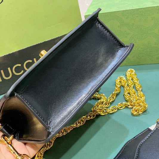 Pronta Entrega – PRONTA-ENTREGA – Bolsa Modelo Gucci tiracolo de couro com GG
