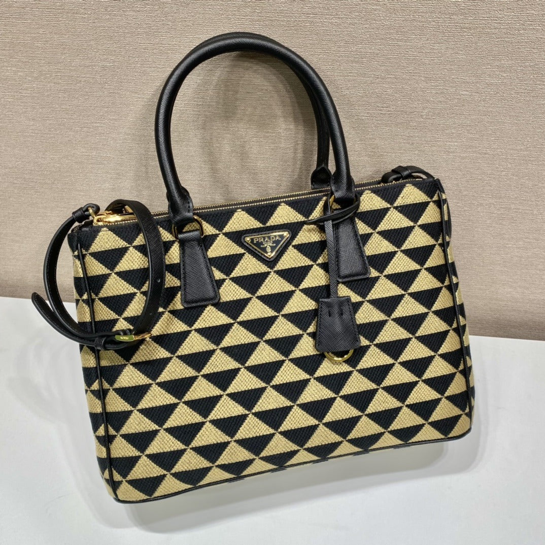 Pronta Entrega – Bolsa Modelo Prada Galleria Grande em Tecido Bordado