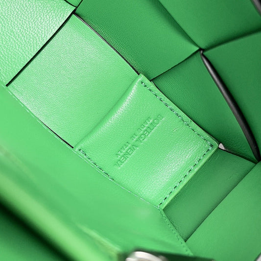 Pronta Entrega – Bolsa Modelo Bottega Cassete Transversal
