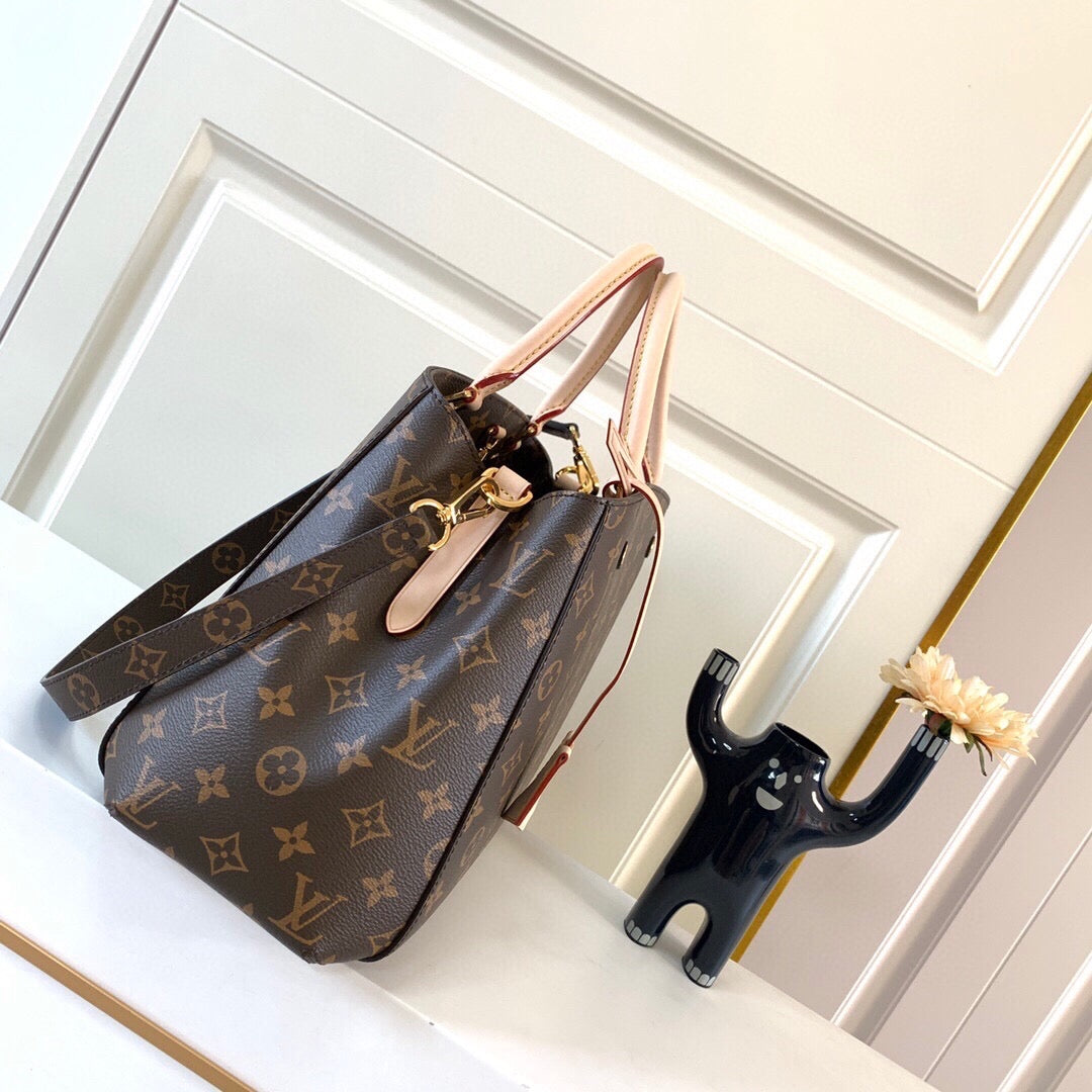 Pronta Entrega – PRONTA-ENTREGA – Bolsa Modelo Louis Vuitton Montaigne MM Monogramada Pre-owned 2019