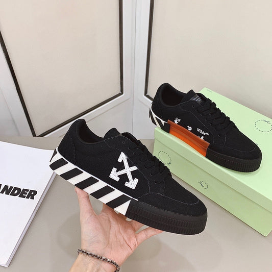 Pronta Entrega – Tênis Modelo Off-White Low Vulcanized