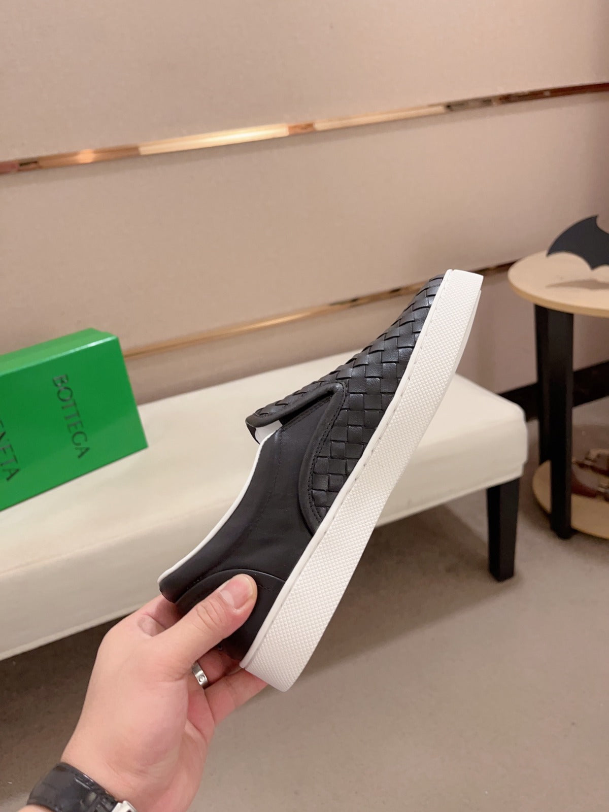 Pronta Entrega – Tênis Modelo Bottega Veneta Slip On