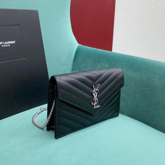 Pronta Entrega – Clutch Modelo Saint Laurent Envelope Matelassê