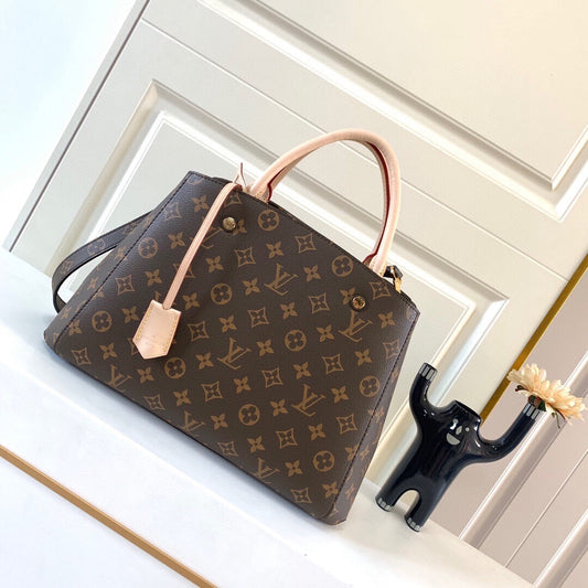 Pronta Entrega – PRONTA-ENTREGA – Bolsa Modelo Louis Vuitton Montaigne MM Monogramada Pre-owned 2019