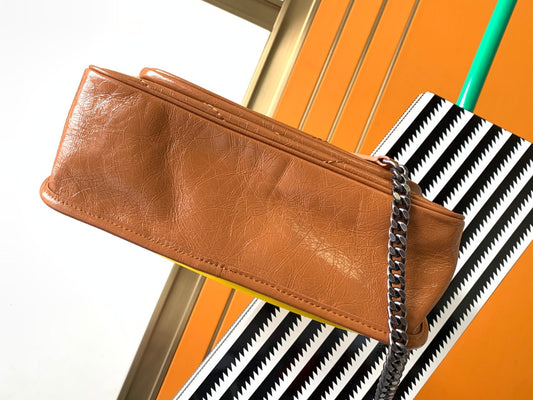 Pronta Entrega – Bolsa Modelo Yves Saint Laurent de Ombro Niki com Corrente