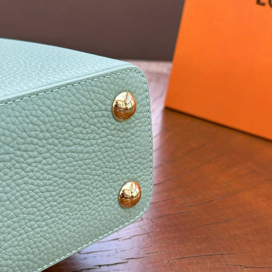 Pronta Entrega – PRONTA-ENTREGA – LOUIS VUITTON CAPUCINES GREEN MINT