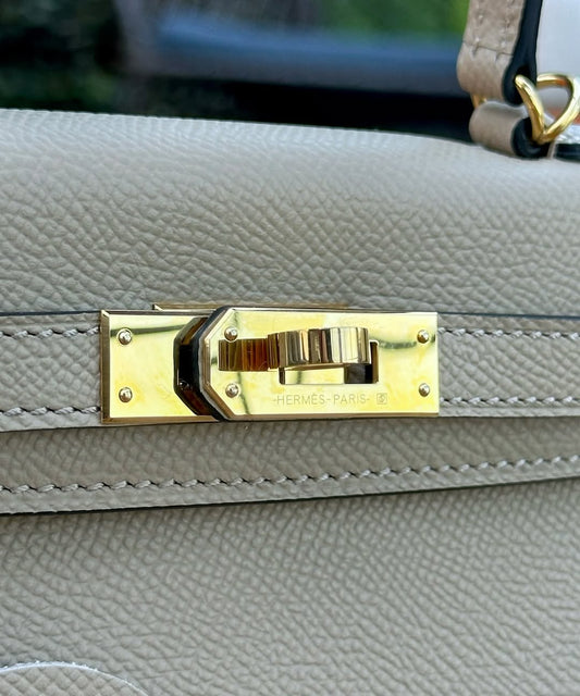 Pronta Entrega – PRONTA-ENTREGA – HERMÈS KELLY SELLIER MINI 20 GRIS PERLE EPSOM GOLD