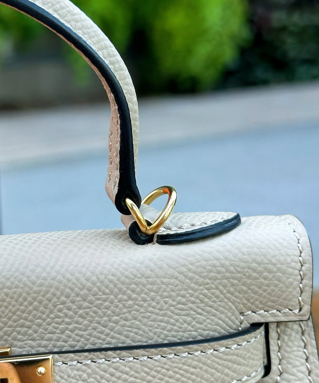 Pronta Entrega – PRONTA-ENTREGA – HERMÈS KELLY SELLIER MINI 20 GRIS PERLE EPSOM GOLD