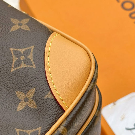Pronta Entrega – PRONTA-ENTREGA – LOUIS VUITTON MONOGRAM TROCADÉRO CROSSBODY