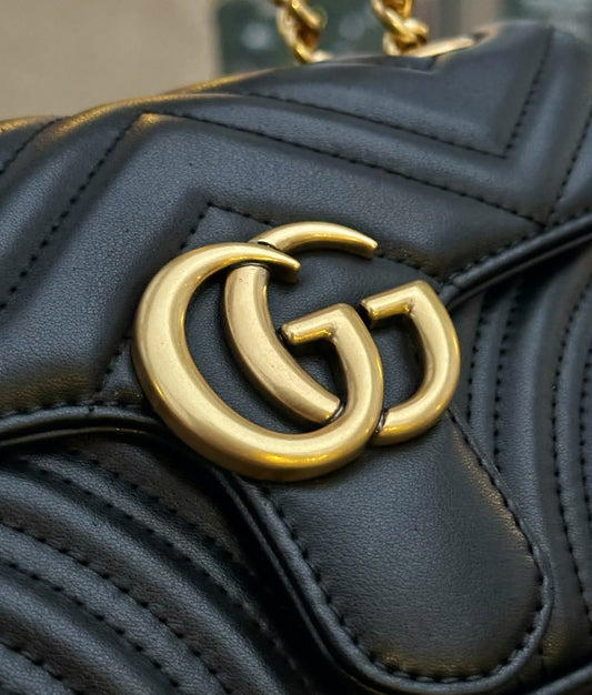 Pronta Entrega – PRONTA-ENTREGA – GUCCI GG MARMONT  MATELASSÉ MINI BAG BLACK