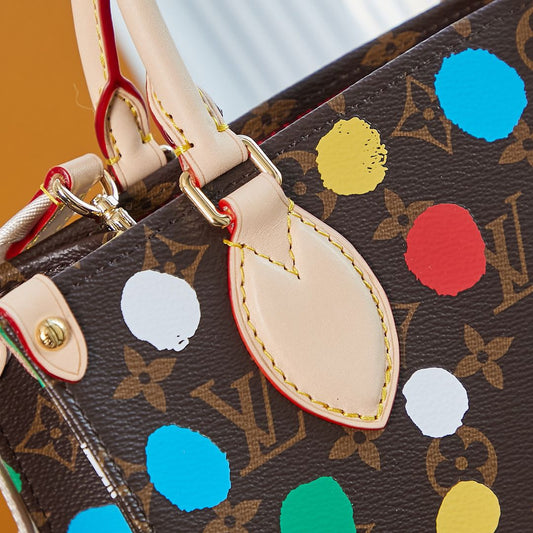 Pronta Entrega – Bolsa Louis Vuitton Bolsa OnTheGo PM LV x YK