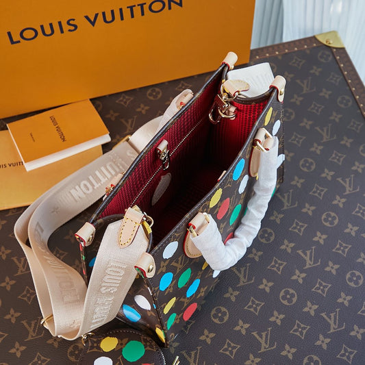 Pronta Entrega – Bolsa Louis Vuitton Bolsa OnTheGo PM LV x YK