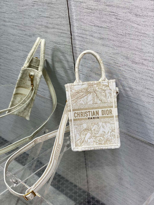 Pronta Entrega – Bolsa Dior Tote Book Mini