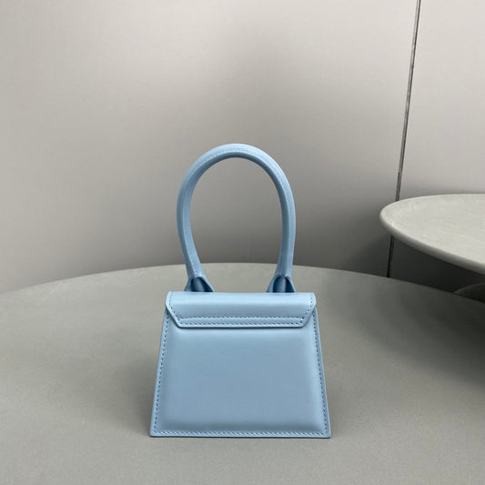 Pronta Entrega – Bolsa Modelo Jacquemus Le Chiquito