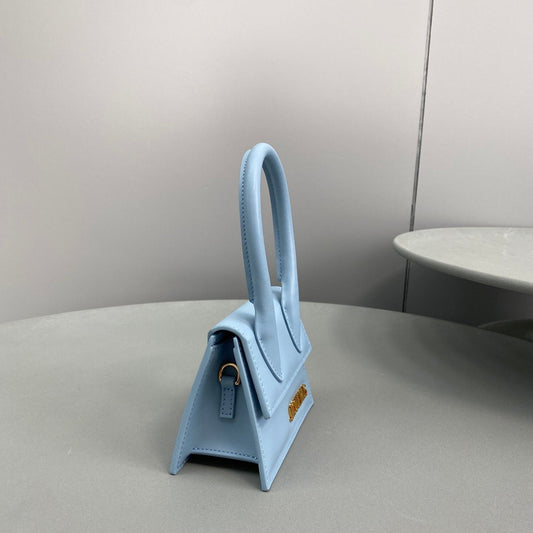 Pronta Entrega – Bolsa Modelo Jacquemus Le Chiquito