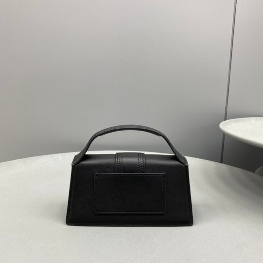 Pronta Entrega – Bolsa Modelo Jacquemus Tote Le Bambino de Couro